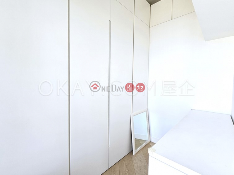 Gorgeous 2 bedroom on high floor with parking | Rental | Caroline Garden 加路連花園 Rental Listings