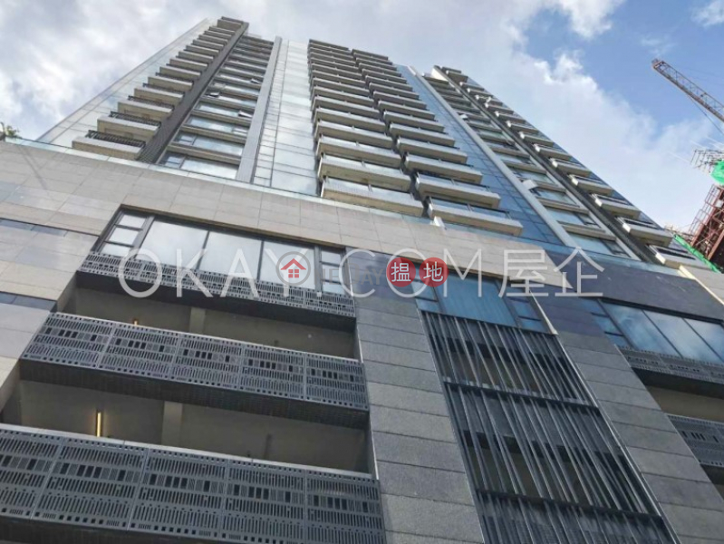 Stylish 3 bedroom on high floor with balcony & parking | Rental | The Ultimate 峰景 Rental Listings