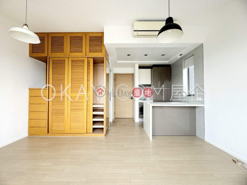 Soho 38 | Middle Residential | Sales Listings HK$ 8.8M