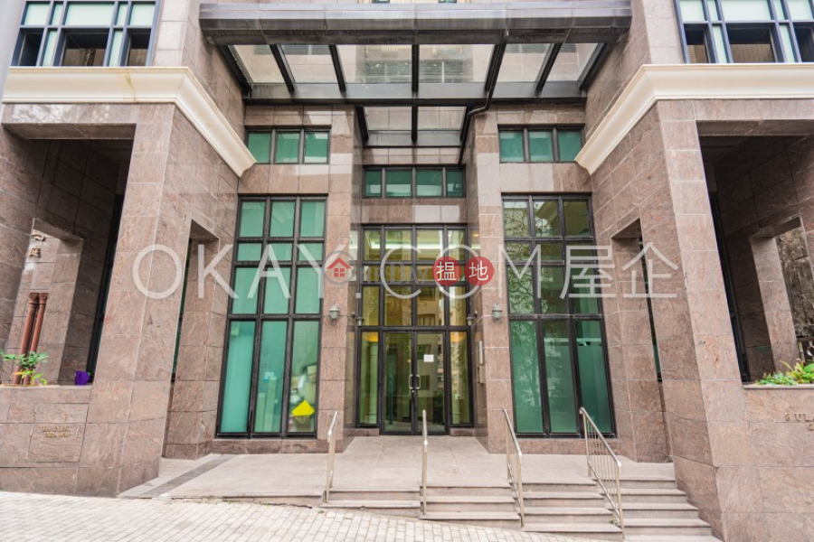Property Search Hong Kong | OneDay | Residential | Sales Listings | Tasteful 1 bedroom on high floor with harbour views | For Sale