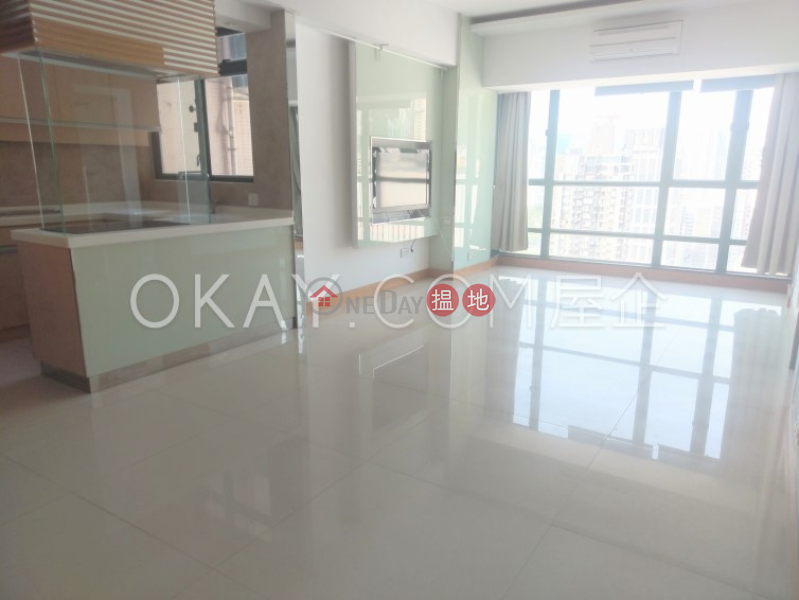 3房2廁,極高層《加路連花園出租單位》|加路連花園(Caroline Garden)出租樓盤 (OKAY-R122789)