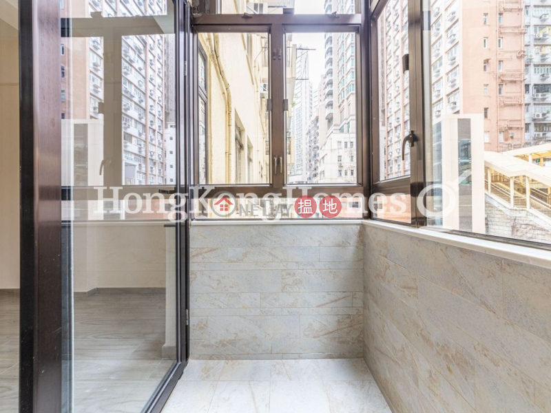Property Search Hong Kong | OneDay | Residential Rental Listings 3 Bedroom Family Unit for Rent at Wise Mansion