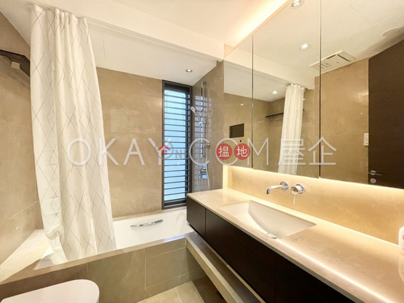 Gorgeous 2 bedroom with balcony | Rental, Regent Hill 壹鑾 Rental Listings | Wan Chai District (OKAY-R294654)