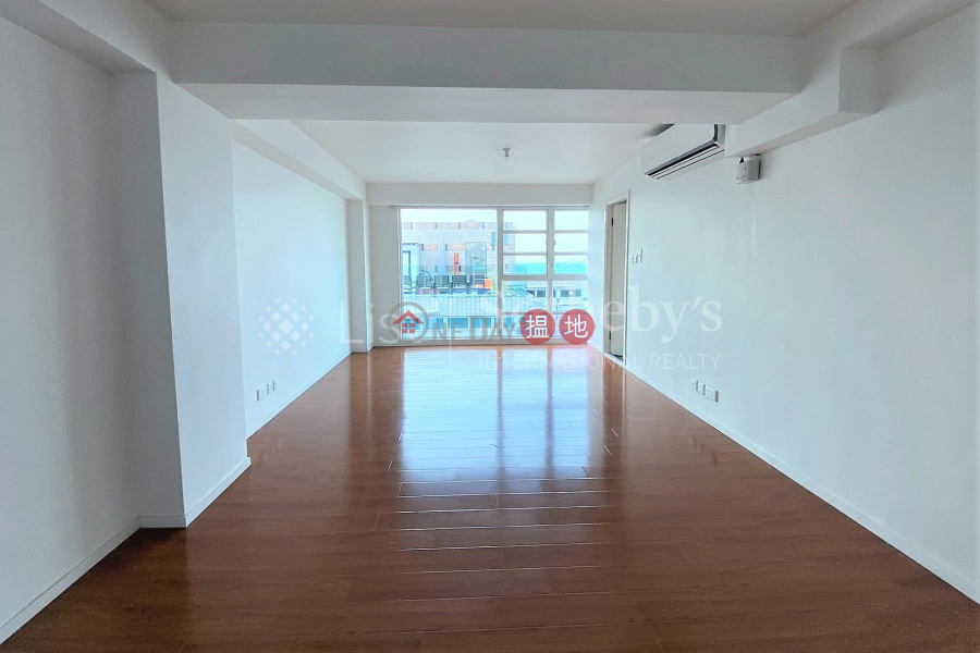 Property for Rent at Phase 3 Villa Cecil with 3 Bedrooms | 216 Victoria Road | Western District | Hong Kong, Rental | HK$ 68,800/ month