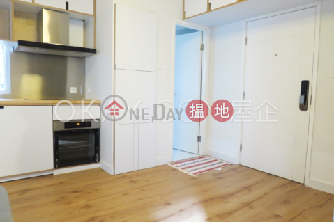 Rare 1 bedroom with terrace | Rental, Windsor Court 衛城閣 | Western District (OKAY-R17748)_0