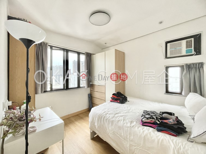 Charming 2 bedroom on high floor with rooftop | For Sale | Yuk Sau Mansion 毓秀大廈 Sales Listings