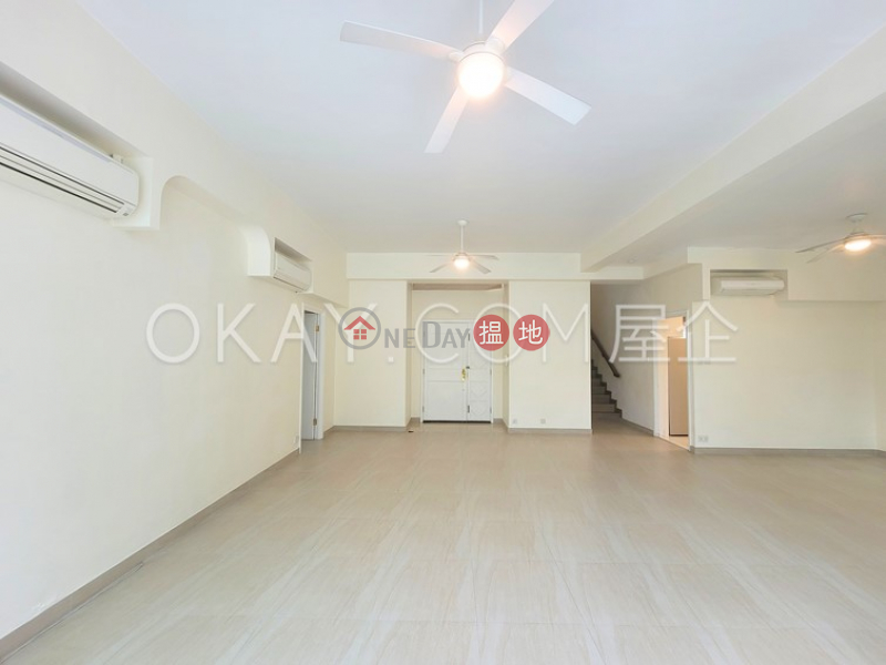 HK$ 90,000/ month Bijou Hamlet on Discovery Bay For Rent or For Sale Lantau Island, Stylish house with terrace, balcony | Rental