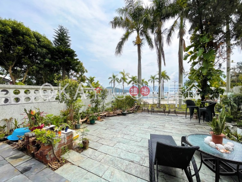 HK$ 24.8M Fortune Garden Tai Po District | Popular house with balcony & parking | For Sale