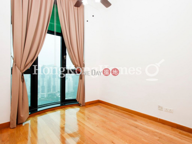 3 Bedroom Family Unit for Rent at Bayshore Apartments 244 Aberdeen Main Road | Southern District, Hong Kong | Rental HK$ 43,000/ month