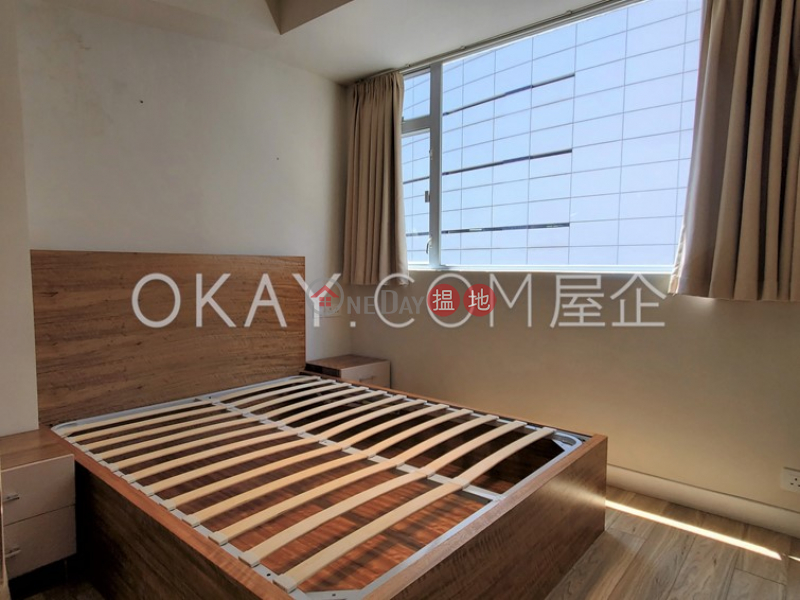 HK$ 28,000/ month Lok Yau Building | Wan Chai District Rare 2 bedroom with rooftop & terrace | Rental