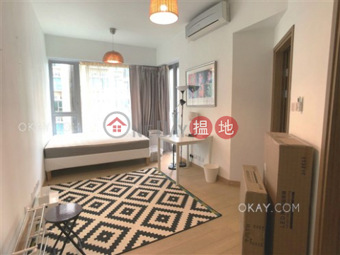 Cozy with balcony in Wan Chai | For Sale, One Wan Chai 壹環 | Wan Chai District (OKAY-S261613)_0