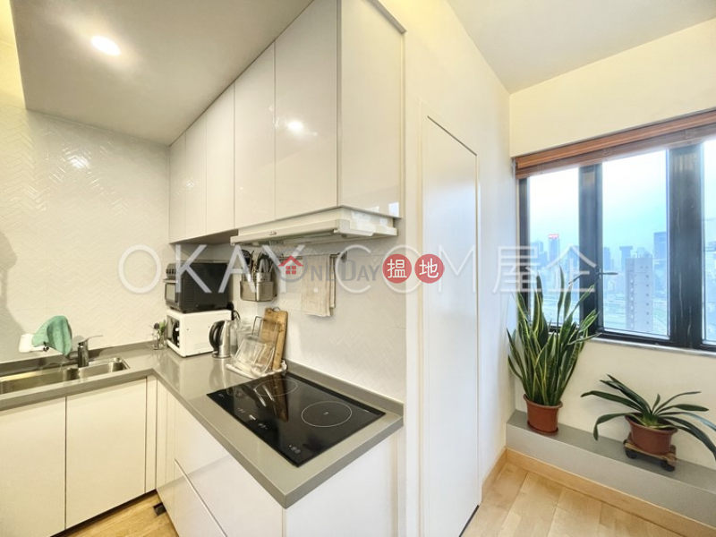 Charming 2 bedroom on high floor with rooftop | For Sale | Yuk Sau Mansion 毓秀大廈 Sales Listings