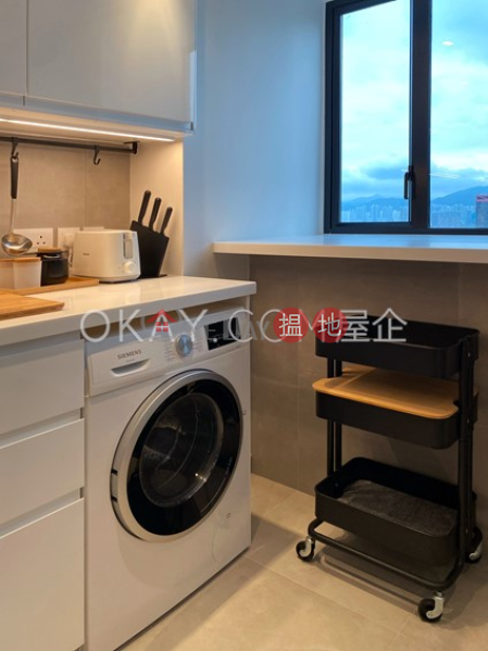 HK$ 30,000/ month | Jadestone Court | Western District, Popular high floor in Mid-levels West | Rental