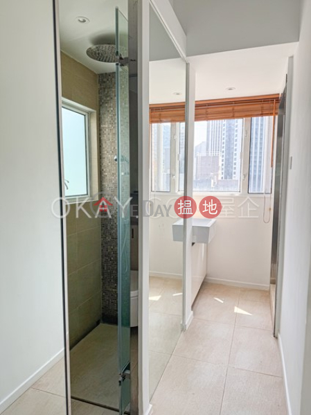 Cozy studio on high floor with rooftop | Rental | Able Building 愛寶大廈 Rental Listings