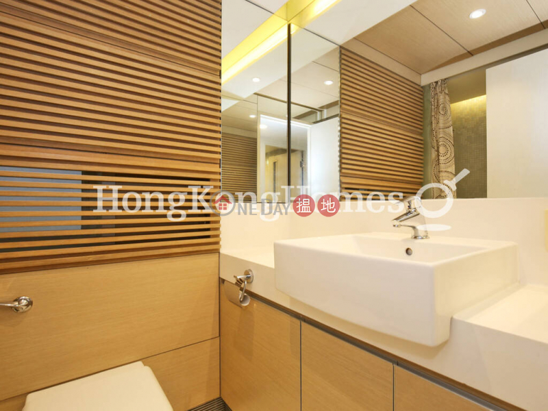 2 Bedroom Unit for Rent at Centrestage 108 Hollywood Road | Central District Hong Kong Rental HK$ 26,000/ month