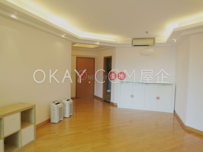 Property Search Hong Kong | OneDay | Residential, Sales Listings | Tasteful 3 bedroom on high floor with harbour views | For Sale
