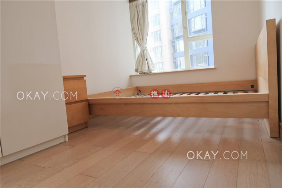 Gorgeous 3 bedroom with balcony | Rental, Centrestage 聚賢居 Rental Listings | Central District (OKAY-R68248)