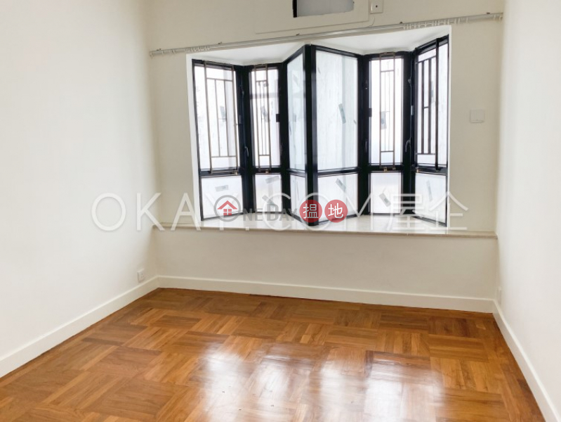 Stylish 4 bedroom with parking | Rental, Beverly Hill 比華利山 Rental Listings | Wan Chai District (OKAY-R26601)