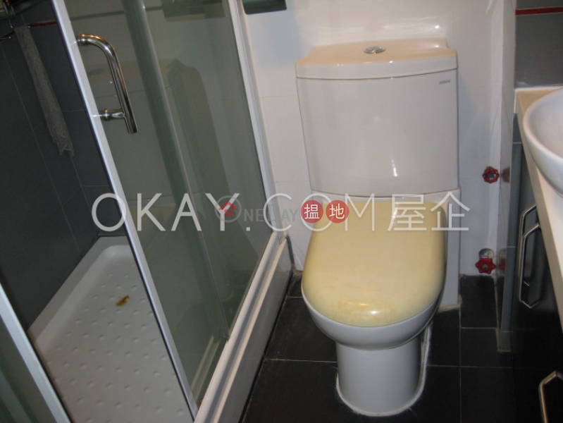 Unique 3 bedroom on high floor | Rental, Po Ming Building 寶明大廈 Rental Listings | Wan Chai District (OKAY-R297690)