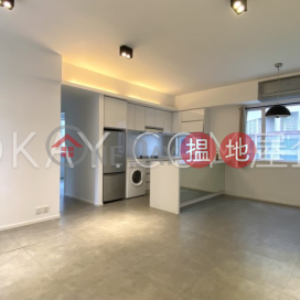 Nicely kept 2 bedroom in Mid-levels West | For Sale | Caineway Mansion 堅威大廈 _0
