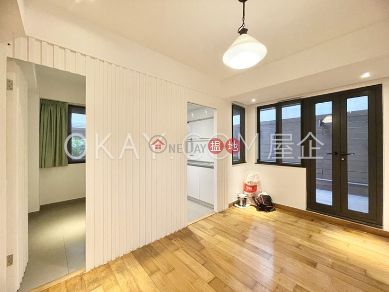 HK$ 38,000/ month | Chun Hing Mansion | Wan Chai District Elegant 2 bedroom with terrace | Rental