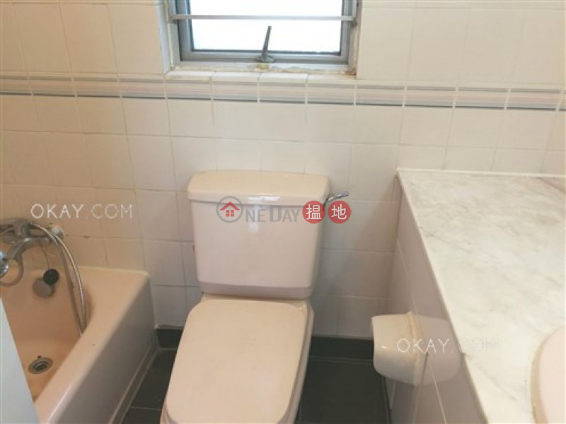 HK$ 32,000/ month | South Horizons Phase 2, Yee Mei Court Block 7 | Southern District Luxurious 3 bedroom in Aberdeen | Rental