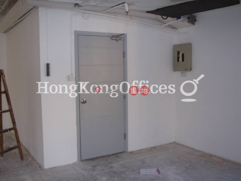 HK$ 31,310/ month On Hong Commercial Building , Wan Chai District | Office Unit for Rent at On Hong Commercial Building