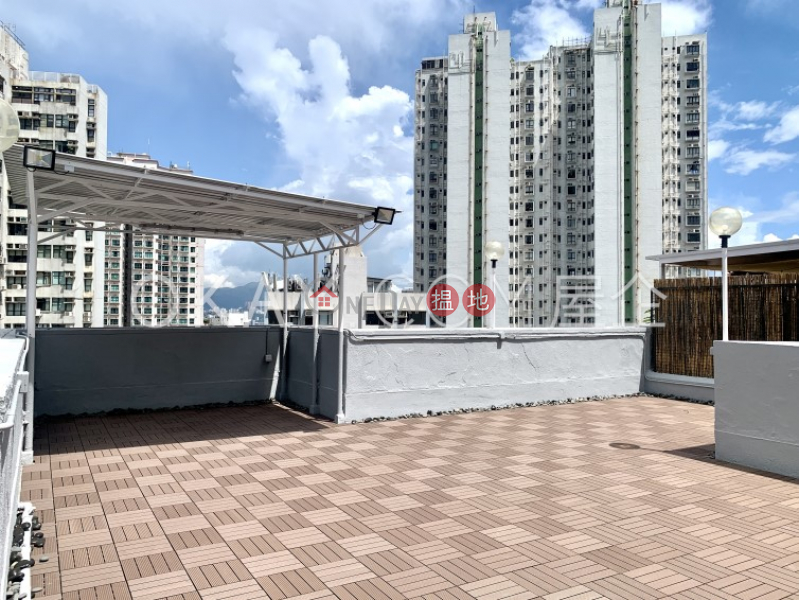 Efficient 3 bed on high floor with rooftop & parking | Rental | Alpine Court 嘉賢大廈 Rental Listings