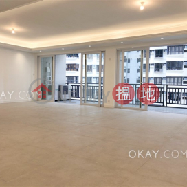 Rare 3 bedroom with balcony & parking | Rental