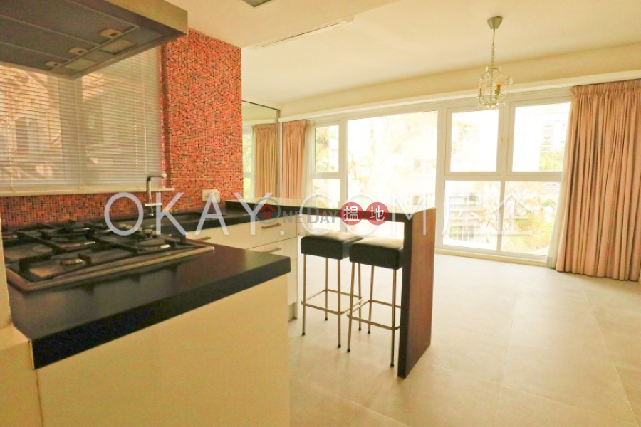 Tasteful 1 bedroom with parking | Rental, The Beachside The Beachside Rental Listings | Southern District (OKAY-R12993)