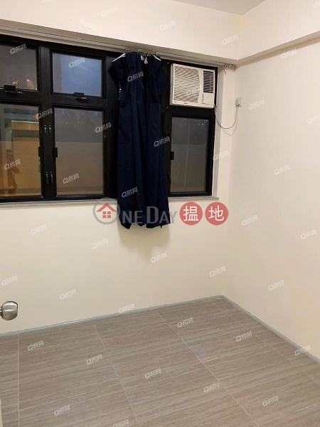 Property Search Hong Kong | OneDay | Residential | Rental Listings Yuen Fat Building | 3 bedroom Low Floor Flat for Rent