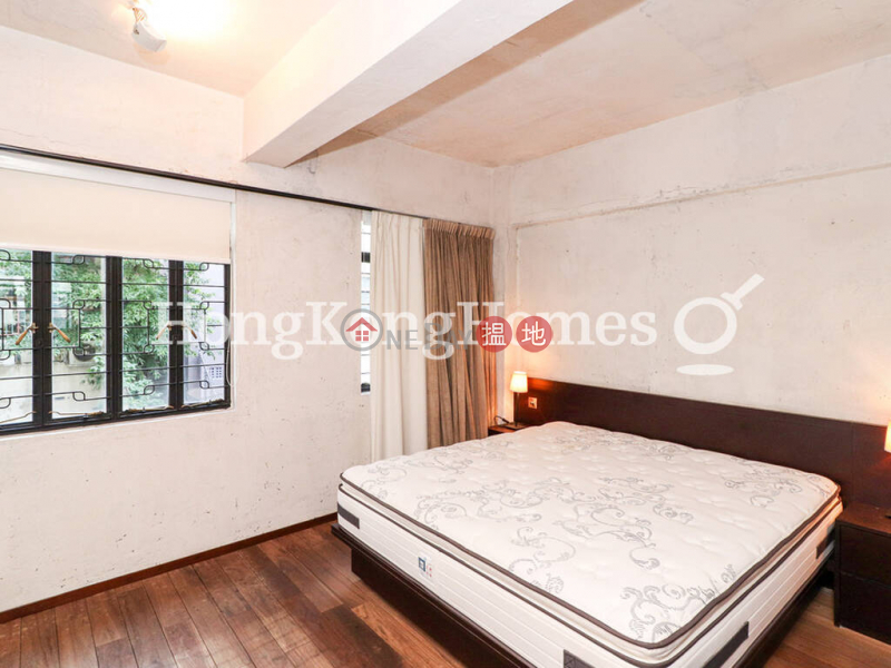 HK$ 12.5M | 122 Hollywood Road | Central District | 1 Bed Unit at 122 Hollywood Road | For Sale
