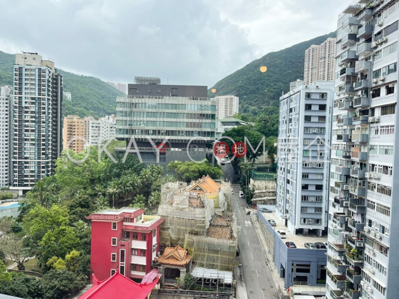 HK$ 48,000/ month | Resiglow Wan Chai District, Elegant 2 bedroom with balcony | Rental