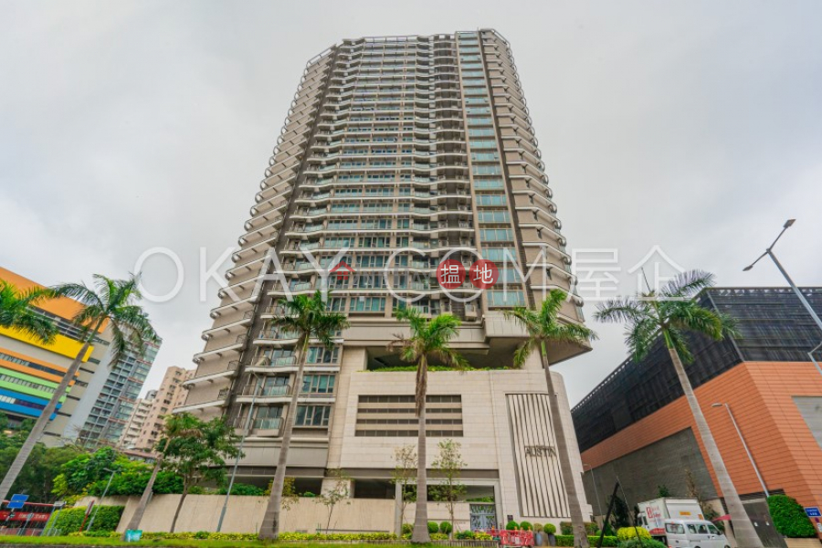 HK$ 40,000/ month Grand Austin Tower 1 Yau Tsim Mong | Charming 3 bedroom with balcony | Rental