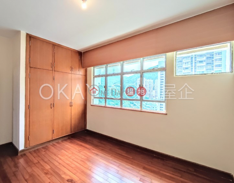 HK$ 62,100/ month Aurora - Quarters, Wan Chai District, Unique 3 bedroom with balcony & parking | Rental