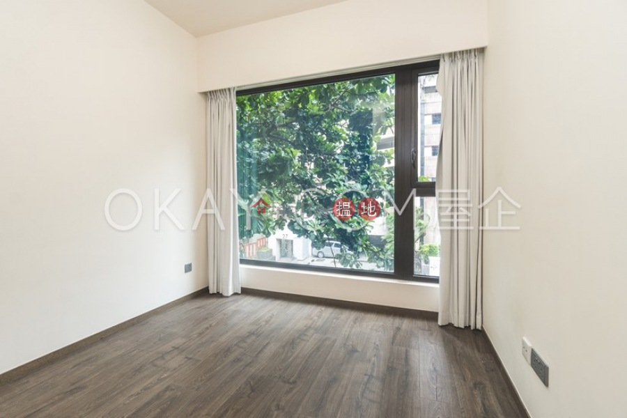 HK$ 58,000/ month | C.C. Lodge Wan Chai District | Nicely kept 3 bedroom with parking | Rental