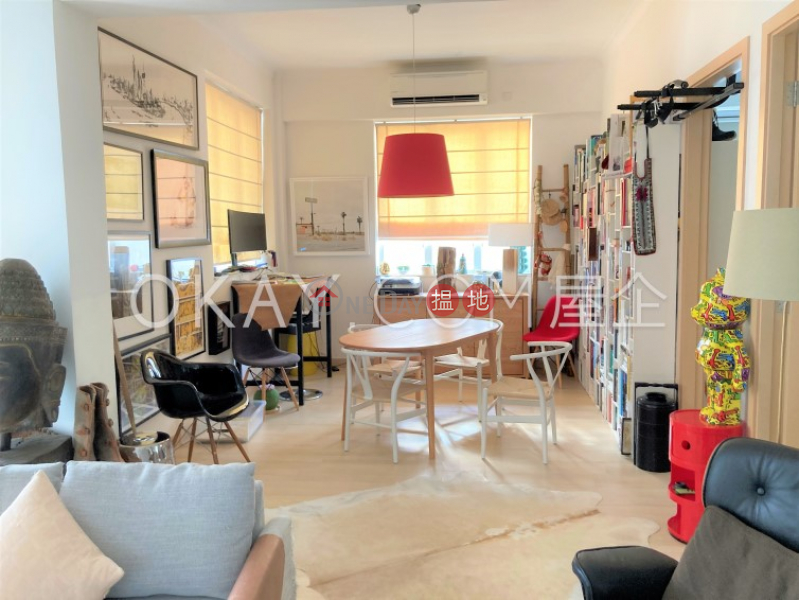 HK$ 65,000/ month Royal Villa Wan Chai District, Efficient 2 bedroom with rooftop & balcony | Rental