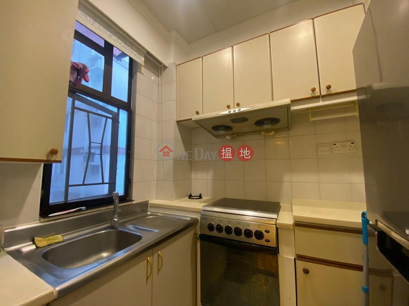 Flat for Rent in Man Tung Building, Wan Chai 41 Kennedy Road | Wan Chai District | Hong Kong, Rental, HK$ 22,000/ month