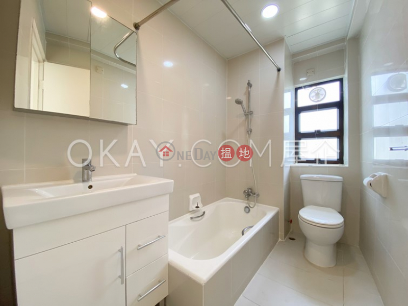 HK$ 78,000/ month Jade Beach Villa (House),Southern District Stylish 3 bedroom with rooftop & parking | Rental