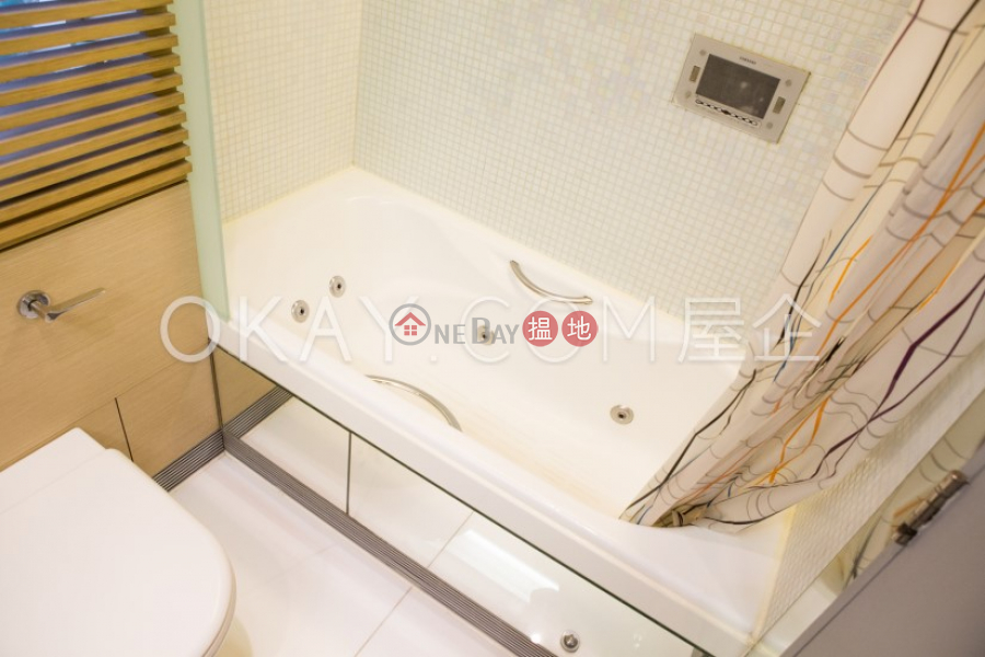 HK$ 27,000/ month, Centrestage, Central District, Unique 2 bedroom with balcony | Rental