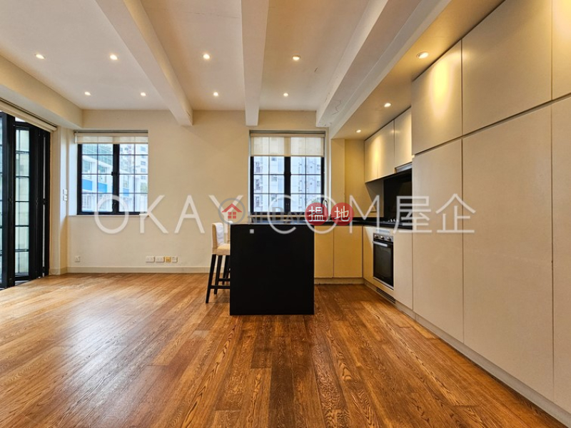 Rare 1 bedroom on high floor with rooftop & balcony | Rental | 33-35 Bridges Street 必列者士街33-35號 Rental Listings