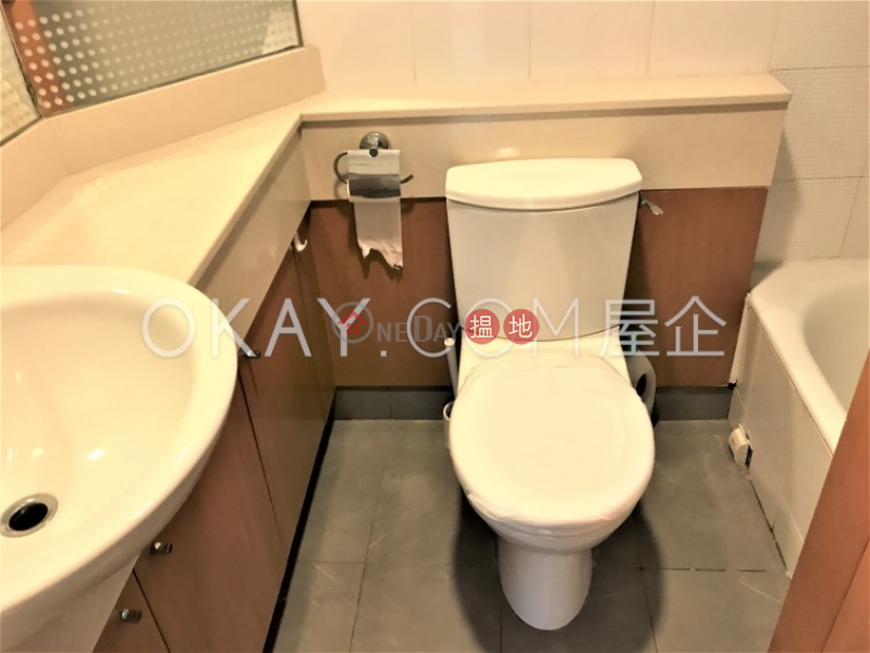 Popular 2 bedroom with balcony | For Sale | Reading Place 莊士明德軒 Sales Listings