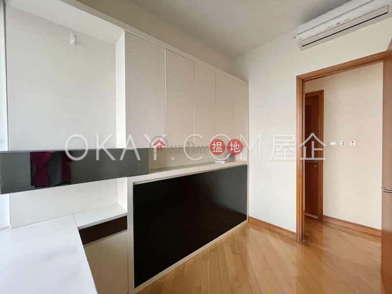 Elegant 2 bedroom with balcony | For Sale | Phase 6 Residence Bel-Air 貝沙灣6期 Sales Listings