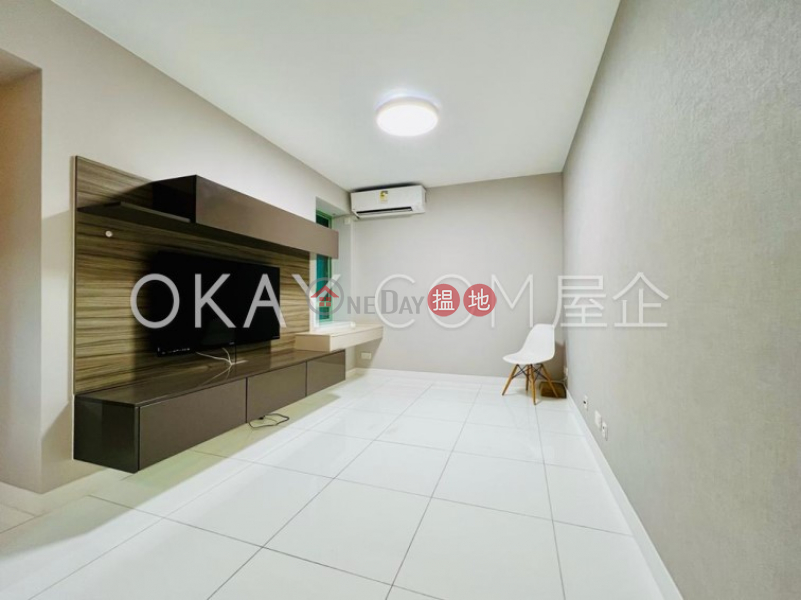 Gorgeous 3 bedroom in Wan Chai | Rental, Royal Court 皇朝閣 Rental Listings | Wan Chai District (OKAY-R89460)