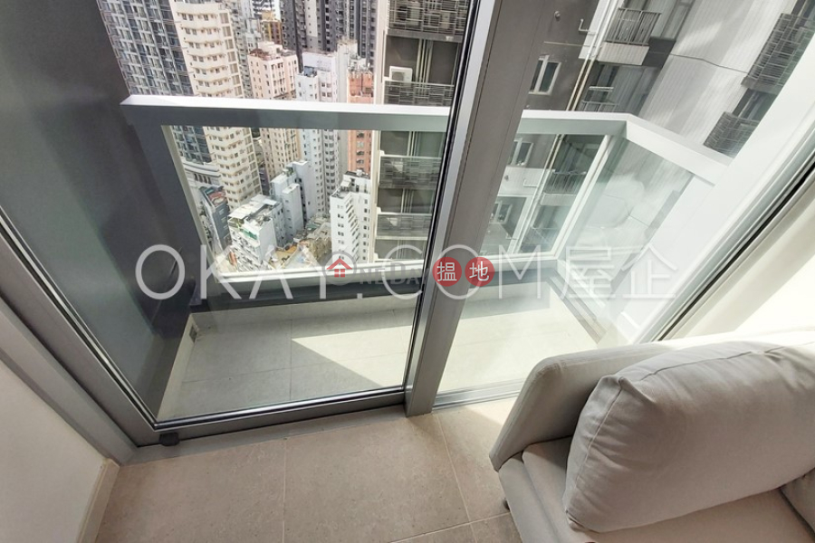 HK$ 25,000/ month The Bonham Mansion, Western District | Tasteful 1 bedroom on high floor with balcony | Rental