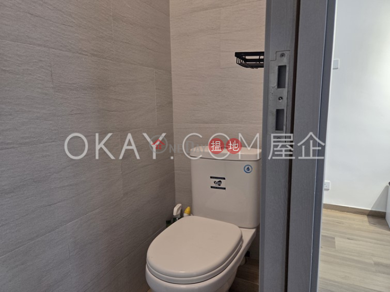 Lovely 1 bedroom in Sai Ying Pun | Rental | General Building 正豐大廈 Rental Listings