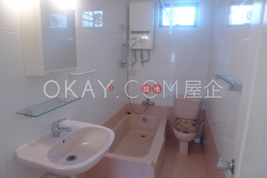 HK$ 35,000/ month | Mount Davis Garden | Western District Charming 3 bedroom with parking | Rental