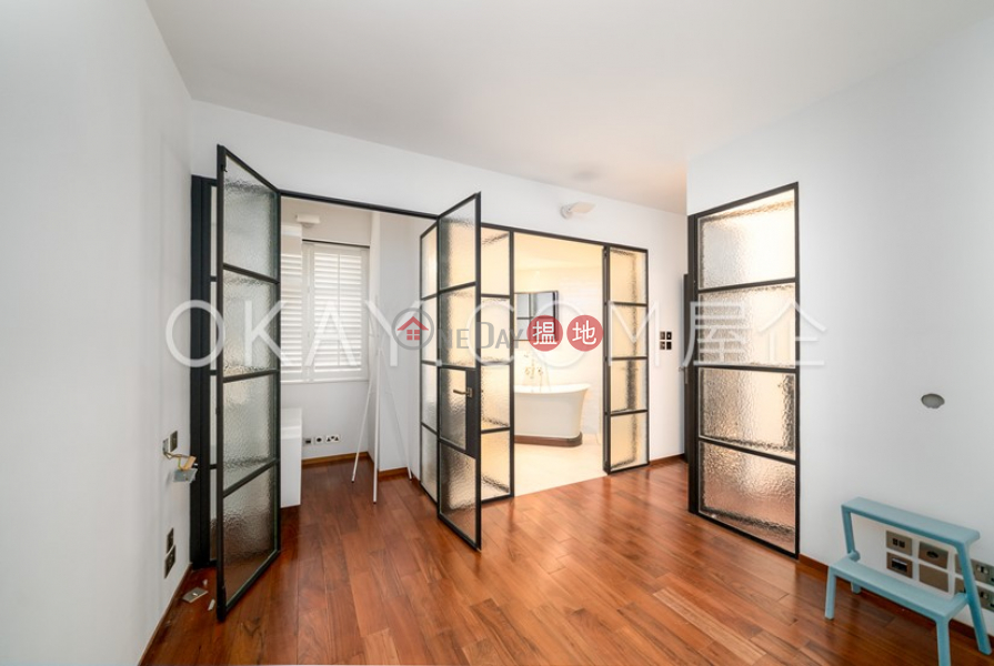 HK$ 68,000/ month | Hoover Mansion Western District Efficient 2 bedroom with balcony | Rental