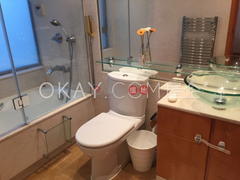 HK$ 55,000/ month, Phase 4 Bel-Air On The Peak Residence Bel-Air, Southern District | Charming 3 bedroom with balcony | Rental