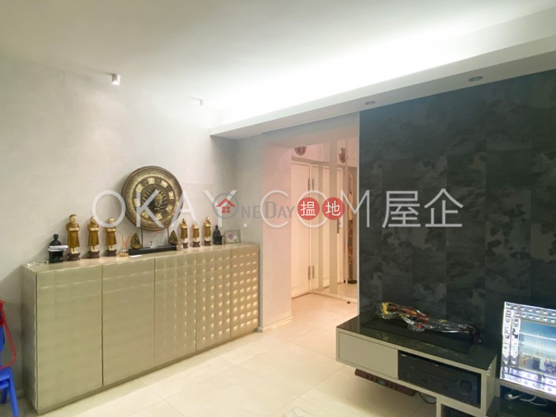 HK$ 25M Glory Heights Western District Gorgeous 3 bedroom with parking | For Sale